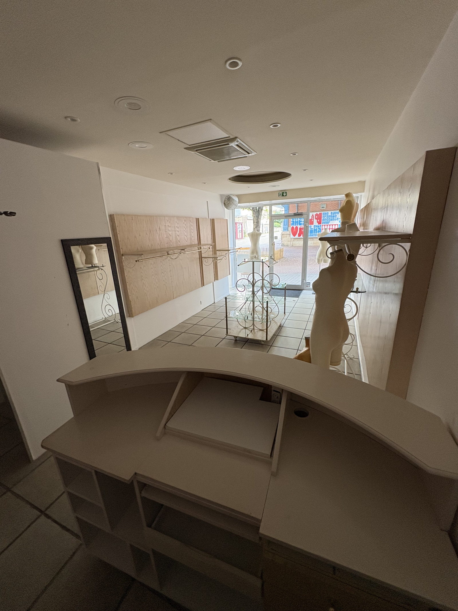Image_, Local commercial, Chaumont, ref :901