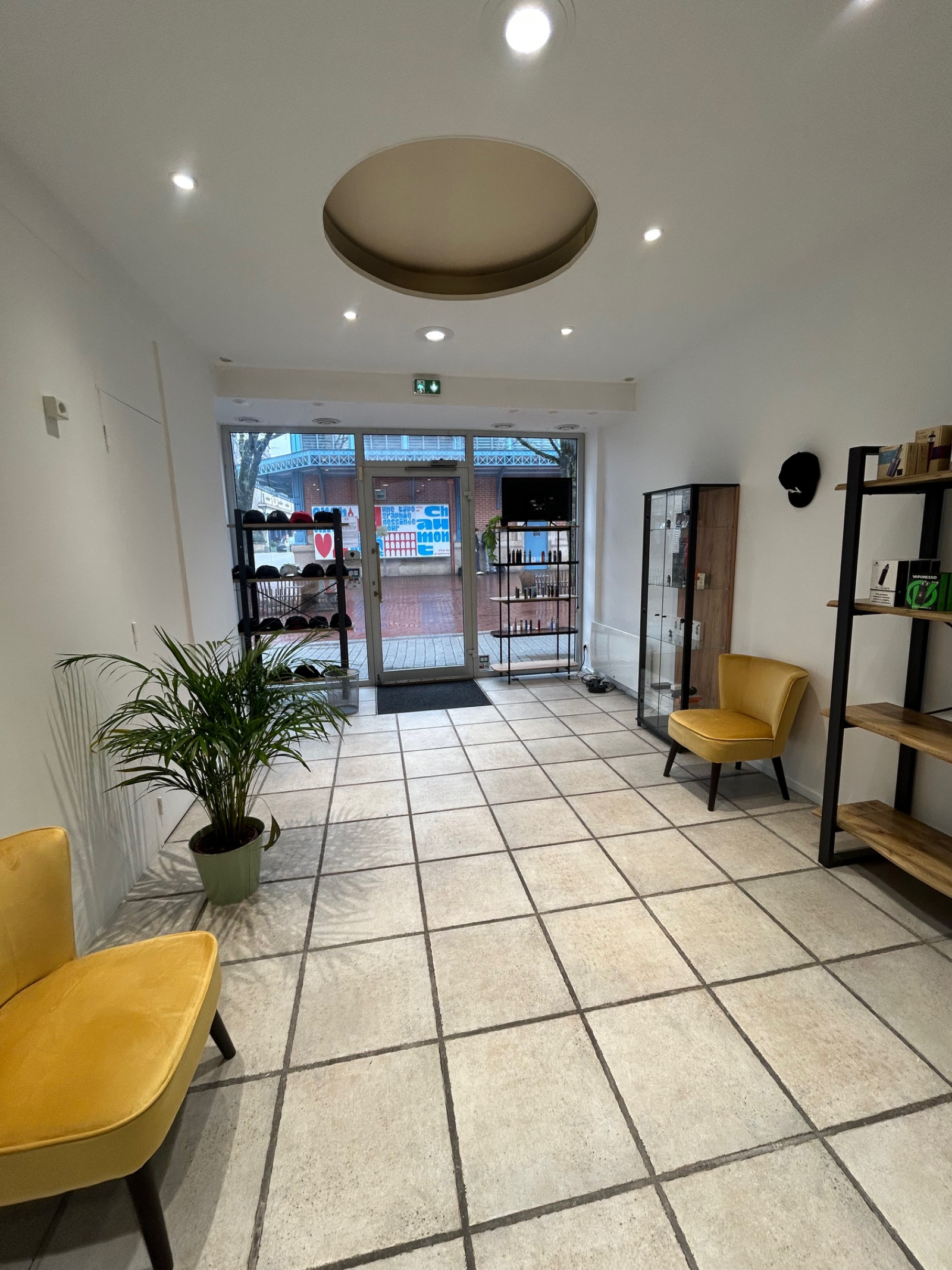 Image_, Local commercial, Chaumont, ref :901