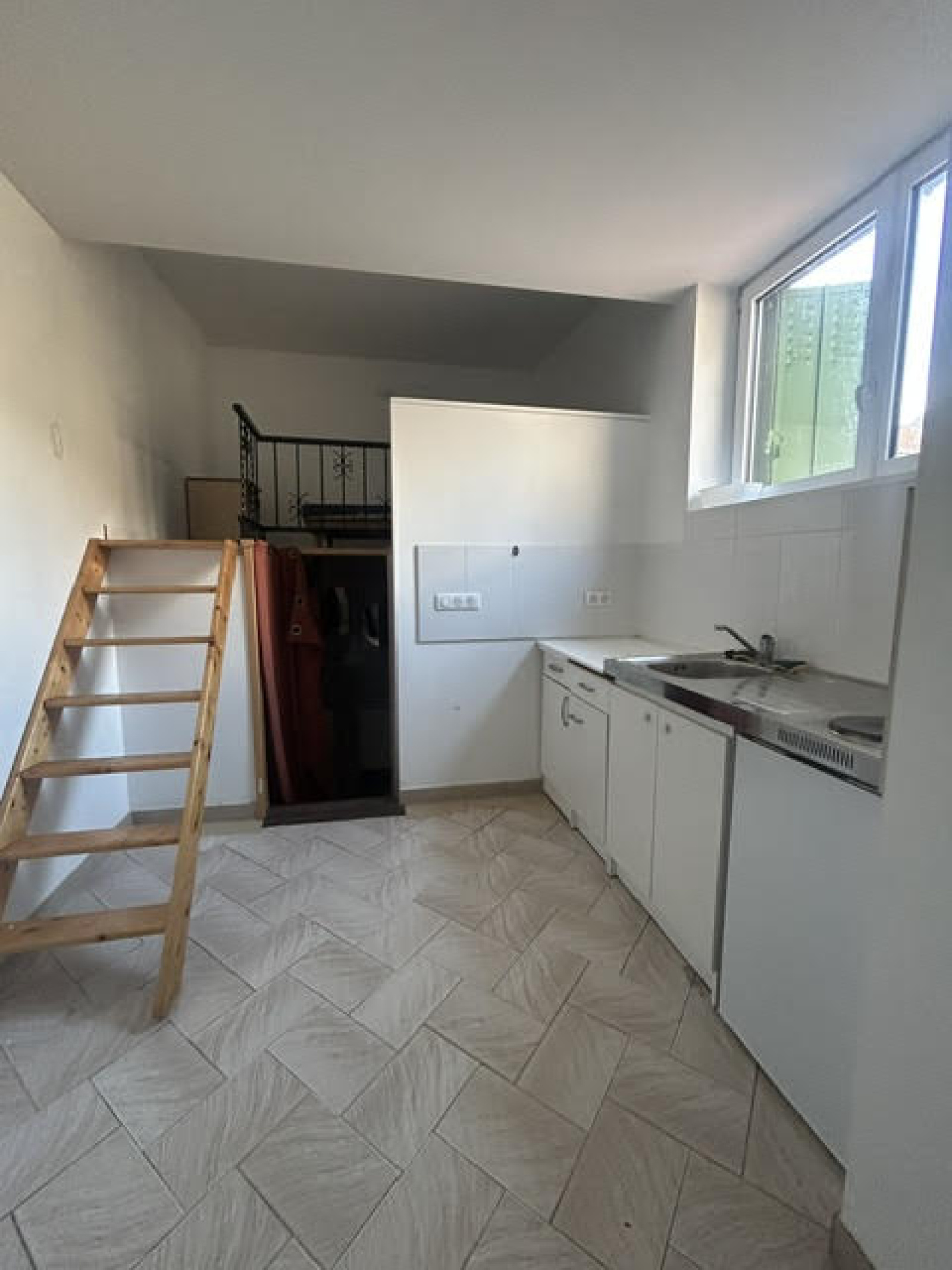 Image_, Studio, Chaumont, ref :1002